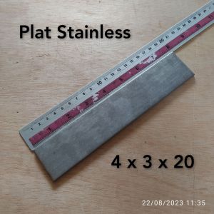 Stainless Plat Lebar 4 cm Tebal 3 mm Panjang 20 cm Plat Stainless