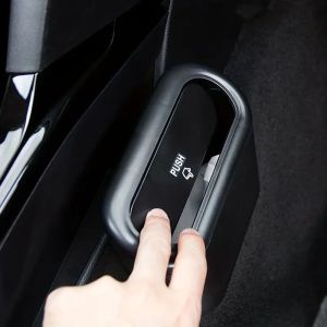 Household Car Trash Bin Hanging Vehicle Garbage Dust Case Storage Box Plastic Pressing Square Trash Can Type Auto Car Supplies