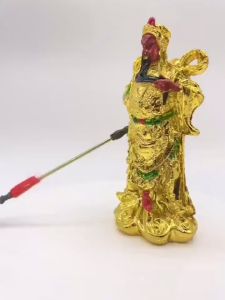 Feng Shui Guan Gong Statue Kwan Kung Statue God of Wealth Figurines Home Office Decoration 16.5cm