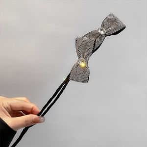 New 2026 Silver Maple Leaf Hairpin Lazy Girl Hairdo Tool Cute Bun Hair Accessory Womens Fashion Hair Accessories