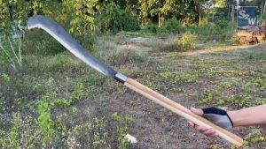 มีดถาง มีดดายหญ้า มีดหวด มีดพร้า มีดปลายขอ ด้ามไม้เนื้อแข็ง ขนาดความยาวรวม 30 นิ้ว เหล็กบาร์เลื่อย และ เหล็กแหนบ