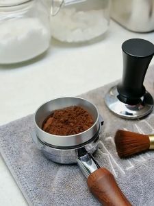 แปรงปัดผงกาแฟ แปรงไม้ปัดผงกาแฟ แปรงกาแฟ ด้ามจับไม้ ที่ปัดผงกาแฟ แปรงด้ามไม้