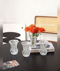 แจกันแก้ว 0412 คละลาย ขนาด 11.5 x 8.5 cm ลายแกะสลัก หรูหรา ผลิตจากแก้วใสคุณภาพดี