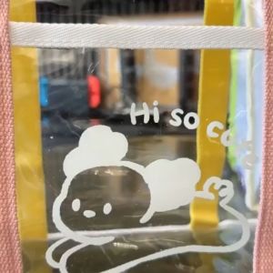 Beg Tangan Lutsinar Kartun Wanita Remaja Beg Jelly Comel Beg Sandang Bahu Beg Pantai Mandian Tahan Air Hisocute Cartoon Large Transparent Handbag Girl Shoulder Bag PVC Jelly Beach Bag Bath Handbag卡通透明手提包少女单肩包果冻沙滩包洗澡手提袋H090