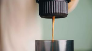 i Cafilas ME2410 Portable Espresso Machine 17 Bar Coffee Fit Nespresso Capsule & Dolce Gusto & Coffee Powder for Outdoor Travel