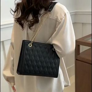 1564 ( READY STOCK ) PU SLING BAG EU FASHION HOUSE