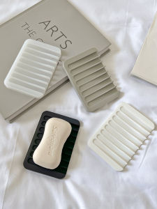 Simple Silicone Soap Dish Draining Rack Anti-Slip Pad for Home Bathroom No-Punching Suction Cup Soap Tray Creative Pure Color