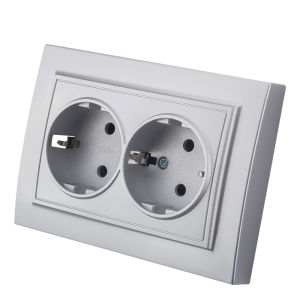 Ổ Cắm Điện Nhựa Tiêu Chuẩn EU Màu Bạc 250V Kiểu Cổ Điển Lắp Âm Tường Có Tiếp Địa Chống Cháy Dùng Cho Nhà Ở