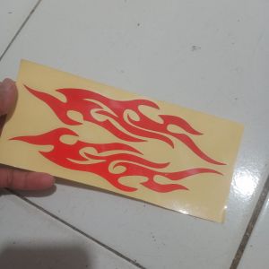 Sticker Motif Api Keren untuk dekorasi mobilmtorsepasang.