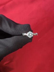 Diamcity (Free Gra Certificate) Penjualan Panas Ringan Mewah Delapan Hati Dan Delapan Panah PT950 Cincin Satu Karat Mozzarella Berlian Grosir