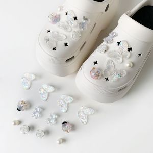 12ชิ้น Crocs Jibbitz เครื่องประดับทันสมัยผีเสื้อสีรุ้งหัวเข็มขัดรองเท้าดอกไม้ประดับตกแต่งรองเท้ามุกสำหรับ Crocs