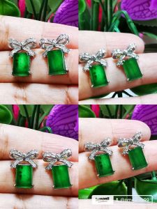 ต่างหูหยกเจไดต์ไทปAหยกเขียวจักรพรรดิ์ตัวเรือนก้านเงินs925