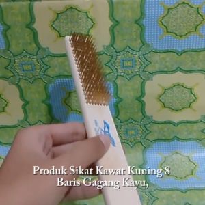 Sikat Kawat Kuning 8 Baris Gagang Kayu