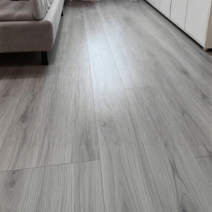 BEIQIVI | Self-Adhesive Wood Grain Simulation PVC Floor Covering
