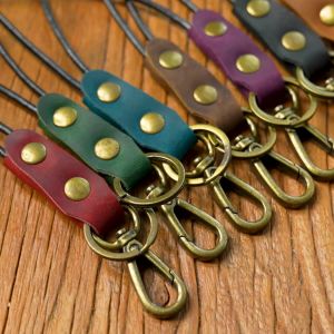 Handmade Retro Cowhide Keychain Car Key Ring Unique Pendant