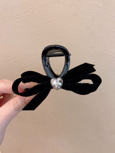 กิ๊บติดผมผ้ากำมะหยี่ทรงหัวใจสำหรับผู้หญิง ทรงใหม่ฤดูใบไม้ร่วง/ฤดูหนาว กิ๊บติดผมหางฉลาม ตกแต่งด้วยโบว์ผ้ากำมะหยี่ สไตล์เกาหลี