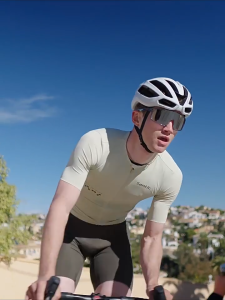 Santic Men Cycling Jersey Breathable Quick Dry Sunscreen Reflective Pockets Sports Bike Short Sleeve Tops