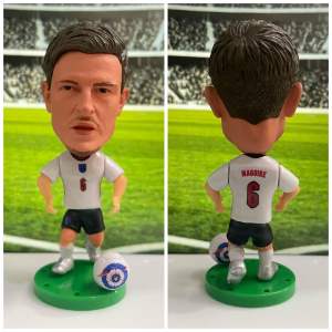 Miniatur Figure Pemain Bola Inggris England David Beckham Harry Kane Harry Maguire Soccerwe Kodoto Action Figure Bola Hobi Koleksi Hadiah Souvenir Pernak Pernik Sepakbola Merchandise Sepakbola XV Kids Store