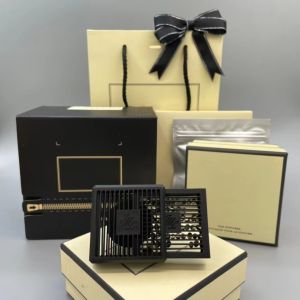 สำหรับ Jo Malone แบรนด์คุณภาพสูงน้ำหอมรถยนต์เครื่องทำอากาศสดชื่นจี้เติมใบโหระพามะนาวดอกโบตั๋นไม้เสจคงทนรสชาติตามธรรมชาติ