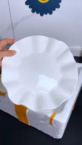 Creative Ruffle Dessert Plates Pasta Plate French Style Ceramic Plates Pure White Breakfast Flower Plate Restaurant Kitchen Tool