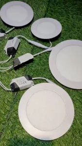 ÂM TRẦN SIÊU MỎNG 4W 6W 9W 12W 18W 24W TRẮNG/VÀNG