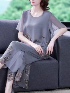 Young Mom Summer Outfit Set Womens Short Sleeve Chiffon Top Bottoms Two-Piece Set for Middle-Aged Women Ages 40 to 50