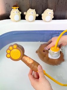 Baby Bath Toy Electric Water Spray Bear Family Cute Cartoon Animal Modeling Shower Head Sprinkler Shower Game for Children Gifts