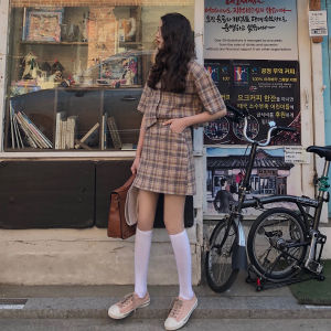 ถุงเท้ายาวสําหรับผู้ใหญ่ ผู้หญิง สไตล์วิทยาลัยเข่าสูงสีเบอร์กันดี สีดำ ถุงเท้าหลอดกลาง อินเทรนด์ ลายเด็ก