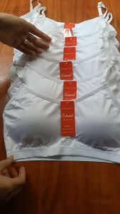 Áo lót lá cho bé gáicho học sinh one size  từ 25kg đến 60kg miếng lót liên m 022