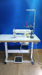 MACHINE/CROWN SINGLE NEEDLE INDUSTRIAL SEWING MACHINE (MODEL CW-8700)
