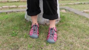 GRITION Pink Womens Sandals Fashion Design Pink Sandals Breathable and Wear-resistant Mesh Sandals