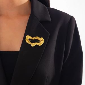 Ingemark | Ingemark Unique Simple Irregular Metal Hollow Brooches Women Trendy Suit Shirt Collar Lapel Pin Dress Accessories Couple Jewelry