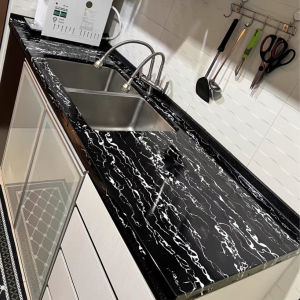 หินอ่อนวอลล์เปเปอร์กาวในตัว 55 ซม.กระดาษสัมผัสไวนิล PVC กันน้ำสติ๊กเกอร์ติดผนังสำหรับห้องครัวตกแต่งฟิล์มตกแต่งบ้าน