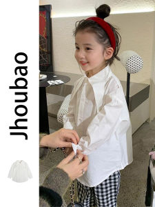 เสื้อเชิ้ตสีขาวสไตล์เกาหลีสำหรับเด็กผู้หญิง ทรงหลวมสบาย ๆ ฤดูใบไม้ร่วง 2024 เสื้อผ้าเด็กแฟชั่นทันสมัย สีพื้นอเนกประสงค์