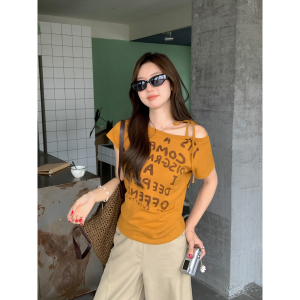 Áo Thun Trễ Vai In Chữ Thời Trang
