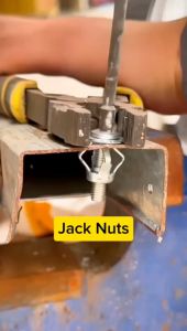 10 Pcs Sekrup Jack Nut / Rivet Plat Metal Sekrup M4 / M5 / M6 Rivet Fiser Mur Baut Drat Sekrup