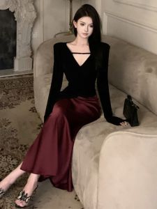 CHANGTONG | Seductive V-Neck T-Shirt and High-Waist Split Skirt Set