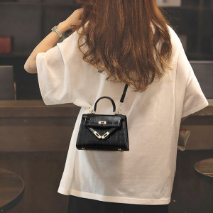 Charis Kitty | Croc Leather Shoulder Crossbody Bag