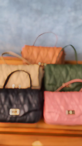 Tas Selempang Slingbag Wanita Bordir Kulit Sintetis Kekinian Terbaru Elegan Best Seller – ALEA BAG – GRIV -