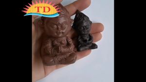 Mô hình tượng Tôn Ngộ Không ngồi thiền và chắp lễ dùng trang trí hồ thủy sinh cá cảnh