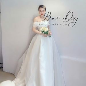 Váy cưới suông đi bàn đại lễ gọn nhẹ 2 trong 1