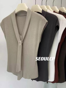 Elegant Sleeveless Knit Top