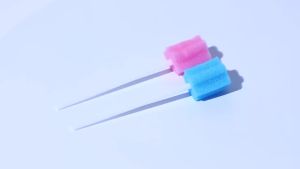 100Pcs Disposable Oral Care Sponge Swab Tooth Cleaning Mouth Swabs With Stick Sponge Head Cleaning Cleaner Swab