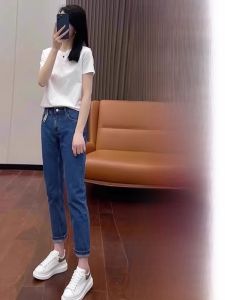 ชุดเดรสแขนสั้นผ้าเดนิมทรงหลวมสไตล์เกาหลีสำหรับผู้หญิงในช่วงฤดูร้อนปี 2025 ชุดสองชิ้นแบบลำลองที่ทำให้ดูเยาว์วัยและมีสไตล์