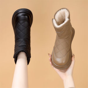 Womens Winter Thickened Leather Snow Boots Anti-slip Soft Bottom Cotton Shoes Warm Northeast Big Cotton Boots Fashionable Casual Short Tube Rubber Sole