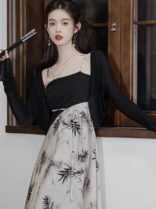 เสื้อคาร์ดิแกนถักสีดำสำหรับผู้หญิง ทรงสลิมฟิต แขนยาว คอวี ความยาวสั้น แฟชั่นฤดูใบไม้ร่วง เสื้อคลุมกันหนาวแบบบาง ใส่ได้ตลอดทั้งปี