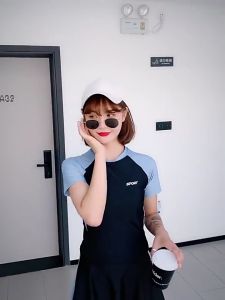 ชุดว่ายน้ำหญิง กระโปรงกางเกงขาสั้น Sport น่ารักมาก รุ่น Q847