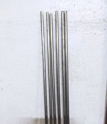 Thanh inox đặc phi 4 ( 4ly) dài 120cm 6 thanh.