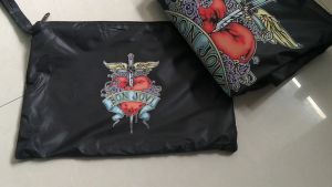 Jas Hujan Karakter & Metal: Desain Unik & Custom