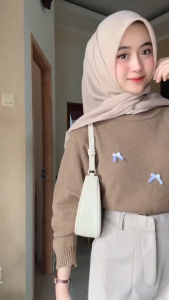 Setelan Outfit Remaja (Oro Pants + Sweater Rajut + Jilbab Segi Empat) Atasan Wanita Remaja HO50NN